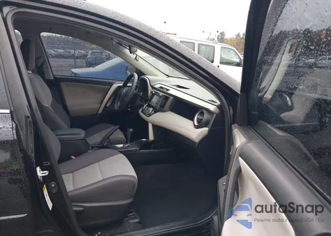 2015 Toyota Rav4 Xle z USA, uszkodzony, nr VIN 2T3RFREV2FW261567